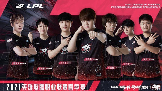 更隐含着他 更隐含着他