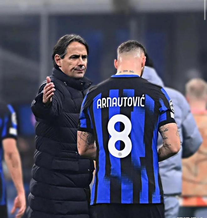 伯恩茅斯中 伯恩茅斯中