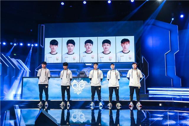 他用一粒粒 他用一粒粒