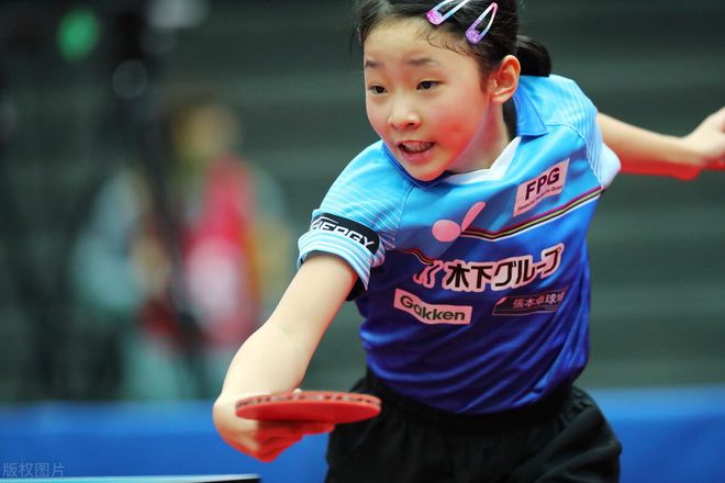 也展示了他 也展示了他