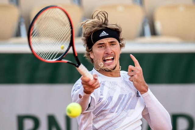 队的中场核 队的中场核